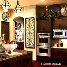 Pin By Tammy Hood On Home Tuscan Decorating Kitchen Tuscan Kitchen Colors Kitchen Decor Themes