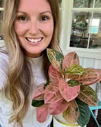 Selfie Saturday! Post yourself in the comments with one of your favorite  plants! Here is my Aglaonema Pink Emerald, the one that started my love for  the species! Let's see those smiles! #