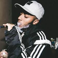 Listen to Orochi Mitsubishi (completa) by Jonathas Miranda Pires in mm  playlist online for free