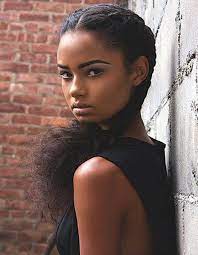 Sotto è un fantastico immagine per coiffure courte bouclée femme 60 ans.siamo stati alla ricerca di questa immagine via rete e è venuto da rispettabile fonte. Coiffure Afro Bouclee Printemps Ete 2015 Coiffure Afro Cheveux Afro