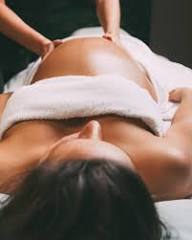 Massage « Future maman » – Les Bébés des Capucines