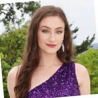 7 "Amber Doig" profiles