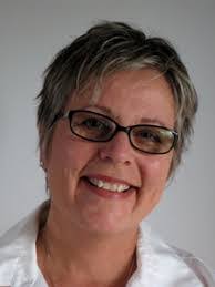 Karen Arnett's Instagram, Twitter & Facebook