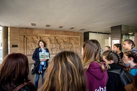 Juni 2021 die stadt worms hat an zentraler stelle im haus zur münze (abt. Relief Siegfrieds Einzug In Worms Am Haus Zur Munze Worms Erleben