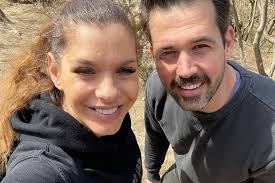 Check spelling or type a new query. Der Heni Cimlapon Mutatta Meg Kisfiat Igazi Hajas Baba A Kis Bendeguz Hazai Sztar Femina