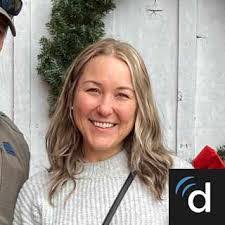 Erin Harbison's Instagram, Twitter & Facebook