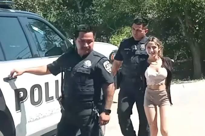 Who are Amaya Cookie Diaz and Kitty Mia Diaz, the sisters accused of the  murder of Caroline Pena in Texas? | MARCA