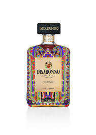 Italian Fashion House Etro Outfits Disaronno This Festive Season With Limited Edition Bottle Design Alkol Sise