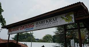 Ada 20 gudang lagu majlis perasmian hari kraf kebangsaan 2019 terbaru, klik salah satu untuk download lagu mudah dan cepat. Hari Kraf Kebangsaan Hkk 2019 Anjuran Kraftangan Malaysia Perkasa Komuniti Kraf Membudaya Rakyat Dengan Seni Kraf