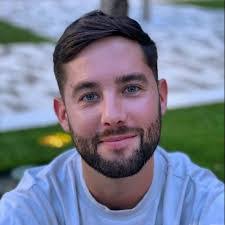 Ryan Sullivan's Instagram, Twitter & Facebook