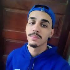 Filho fala que tá deprimido* *Pais tiram o celular dele* Pais: