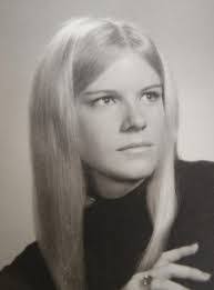 Alexandra Bricker's Instagram, Twitter & Facebook