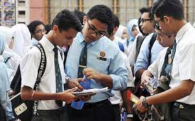 The moe matriculation programme is a preparatory programme for bumiputera students with spm certification to enable them to pursue a bachelor degree course in the fields of science, technology and. Question Marks Over Matriculation Vs Stpm Free Malaysia Today Fmt
