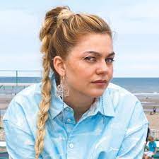 Louane contact information (name, email address, phone number). Watchoutforthetornado Louane Twitter