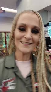 Amanda Singley's Instagram, Twitter & Facebook