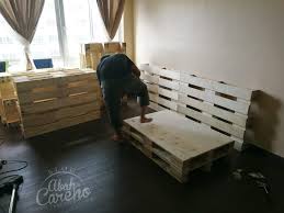 Kami hanya menyediakan kayu yg telah diketam (kayu profil) kami tidak menjual kayu mentah. Siap Akhirnya Idea Katil Diy Menggunakan Kayu Pallet Untuk Homestay Aku Blog Abah Careno
