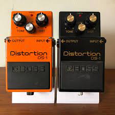 The ds1 gives you the ability to mount your microphone on a desktop for interview, dictation and other related uses. Boss Ds 1 Wikipedia