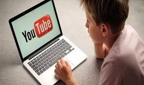 خبير يوضح أنه يمكن للأباء استخدام اليوتيوب لاكتشاف طموحات الأبناء أك د أندرياس بايبر الباحث في المعهد الاتحادي للتعليم والتدريب ا Youtube Kids Youtube Kids