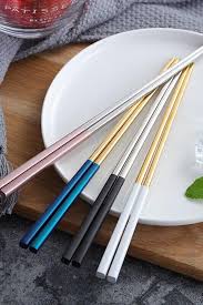Baguettes Chinoises Dorees Et Argentees En 2020 Baguette Chinoise Baguette Lenotre