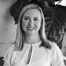 Madeleine Smart's Instagram, Twitter & Facebook