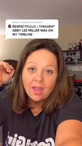 Do you think I look like her? 🤔 #dancemoms #abbyleemiller #kellymanno