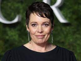 Olivia colman succeeds claire foy as queen elizabeth ii as the crown returns. The Crown Star Olivia Colman Fears Unemployment After Playing Queen