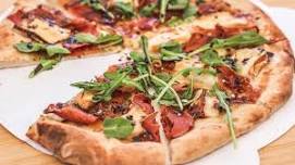 Pizza Pop-Up on the Stoller Lawn