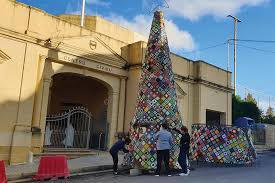 71' tutorial facile orecchini anello ciondolo ankars chiacchierino ad ago needle tatting frivolitè. Gozo S Giant Crochet Tree Of Hope To Be Lit Today