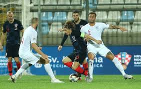 Bekijk meer ideeën over voetbal, voetbal meisjes, voetbal tatoeages. Engeland En Kroatie Van Wk Sensatie Tot Degradatiekandidaat Buitenlands Voetbal Ad Nl