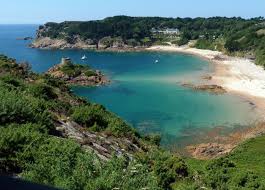 ونقلت وكالة فرانس برس عن السلطات البحرية. Ø¬Ø²ÙŠØ±Ø© Ø¬ÙŠØ±Ø³ÙŠ Ø§Ù„Ø¨Ø±ÙŠØ·Ø§Ù†ÙŠØ© ØªØ³ØªØ¶ÙŠÙ ÙØ¹Ø§Ù„ÙŠØ§Øª Ø£Ø³Ø¨ÙˆØ¹ Ø§Ù„ØªÙ†Ø²Ù‡ Ø¨Ø§Ù„Ø®Ø±ÙŠÙ