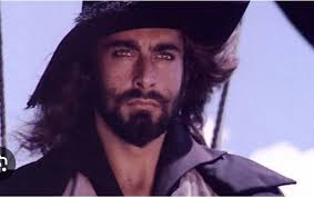 Che disastro! Lui tanto bello ma finisce lì 🤨