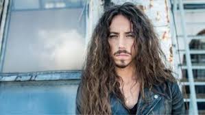 Before he became representative of poland at eurovison song contest, he went throught long journey. Michal Szpak Ist Polens Esc Kandidat 2016 News