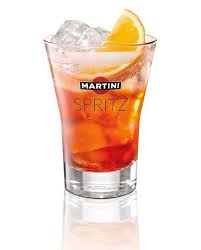 Cocktail Martini Spritz Pour 1 Personne Recettes Elle A Table Recette Recette Spritz Recettes De Boissons Spritz