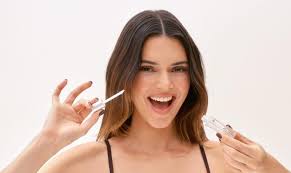 EXCLUSIVE: Moon Reimagines Beauty With Debut of Luminous Shine Teeth Serum 