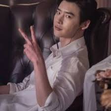 V.i.p released in the year 2017. V I P 2017 Mydramalist