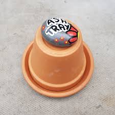 Design caimi lab outdoor ashtray inspired by birdhouses. Crafty Welsh Grandma The Great Outdoors Diy Patio Ash Tray Butt Bucket
