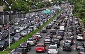 Importante modificări ţin de majorarea vitezei maxime admise şi noi reguli pentru trecerile de pietoni nesemnalizate. 15 Reguli De CirculaÈ›ie Pe Care Majoritatea È™oferilor Romani Nu Le Cunosc Automarket