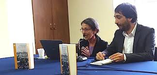 Cómo se distribuyen los escaños. Egresado De Periodismo Presento Libro En La Upla Noticias De La Universidad De Playa Ancha