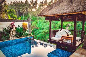The world of hyatt card is issued by chase, which has a good customer service reputation. Review World Of Hyatt Credit Card Why It S Huge For Brand Loyalists