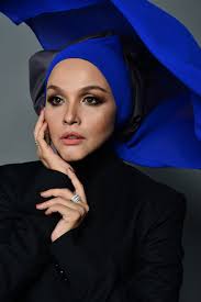 In noryn aziz, selebriti bercerai. Noryn Aziz