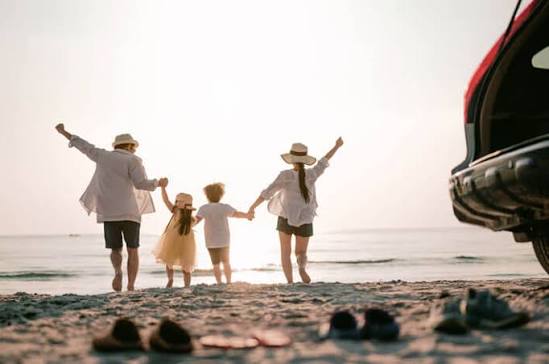 Financial Tips for a Stress-Free Vacation | Stellar Bank