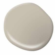 I have our whole house painted in neutral colors, and get asked a lot what the best modern neutral paint colors are. 10 Best Behr Paint Colors For The Family Room