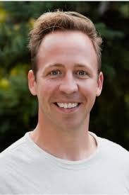 Andrew Devaney's Instagram, Twitter & Facebook