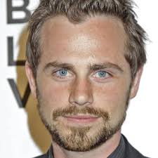 Watch The Mirror (2011) Full Movie Free Online