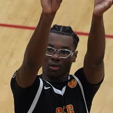 Bryce James struggling to make his mark at Nike Peach Jam