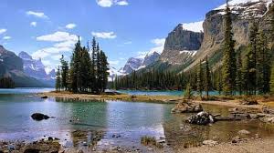 Canada covers 9,984,670 km 2 (3,855,100 sq mi) and a panoply of various geoclimatic regions, of which there are 8 main regions. Canada Climate Average Weather Temperature Precipitation When To Go