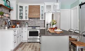 A farmhouse kitchen design blends a multitude of styles such as country, cottage, rustic and traditional that take one back to a simpler time. 20 Beautiful Modern Farmhouse Kitchen Designs Housely