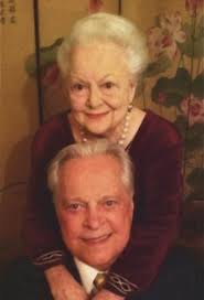 Zach Galifianakis Paid Old Homeless Woman's Rent for Decades & Spent Time  with Her as She Lost Her Family When Zach Galifianakis met Marie "Mimi"  Haist, she was volunteering in a laundromat,