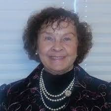 Bernadette Hull's Instagram, Twitter & Facebook