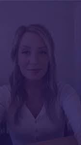 Aimee Peters's Instagram, Twitter & Facebook